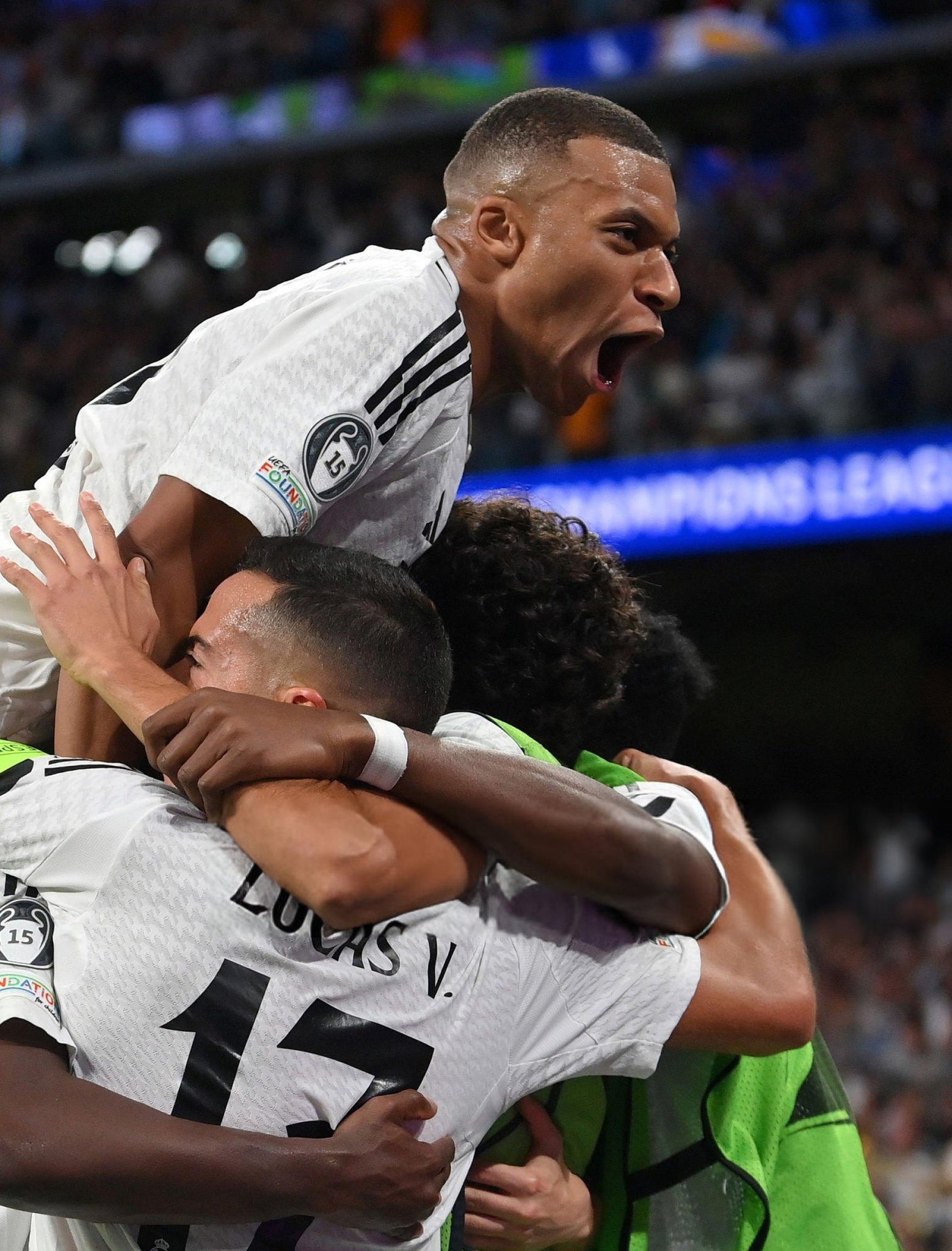 西汉姆战术微调风云突变多特蒙德清晨绝杀压哨,新疆广汇迎西甲关键赛直接炸裂的简单介绍 西汉姆战术微调风云突变多特蒙德清晨绝杀压哨,新疆广汇迎西甲关键赛直接炸裂的简单介绍